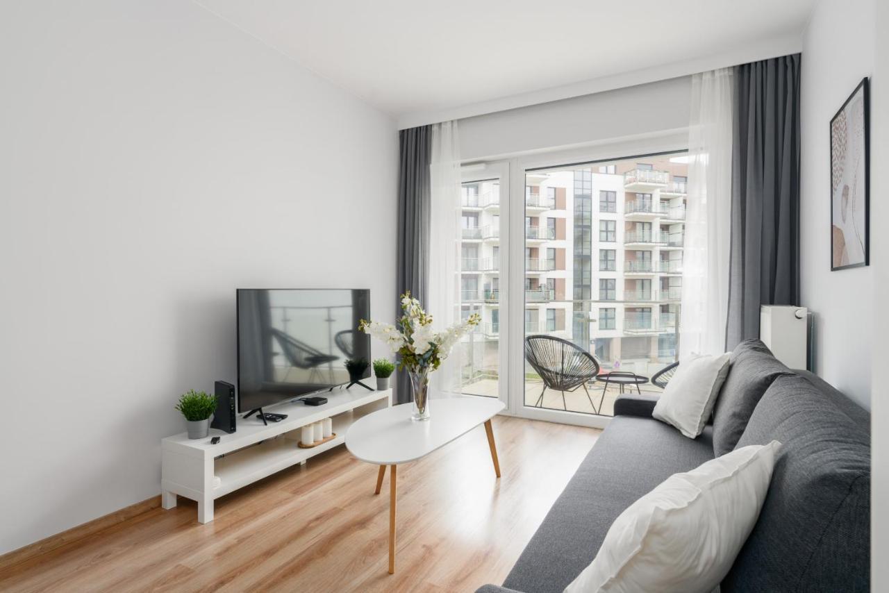 Lwowska By The Malta By Renters Apartment