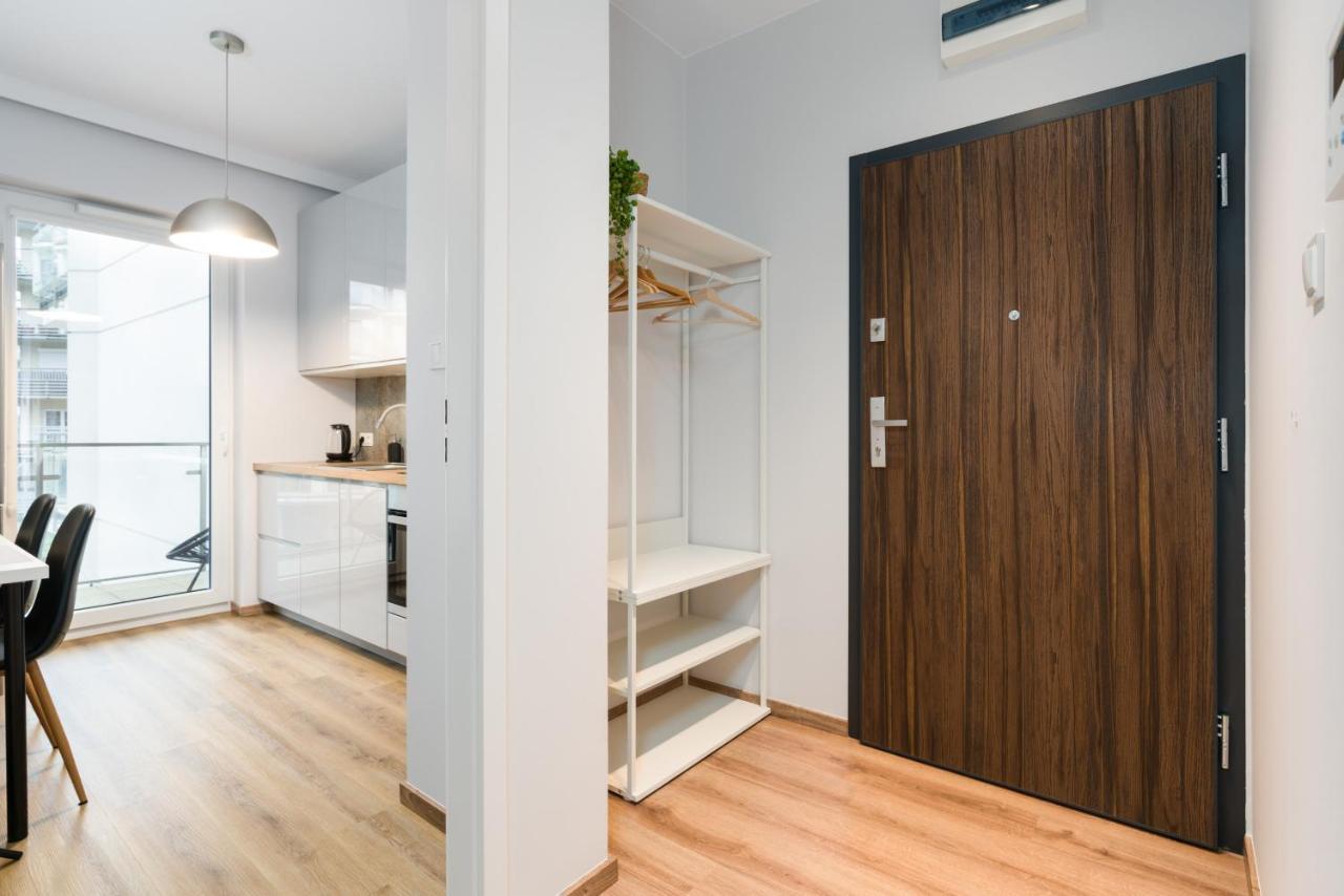 Apartment Lwowska By The Malta By Renters